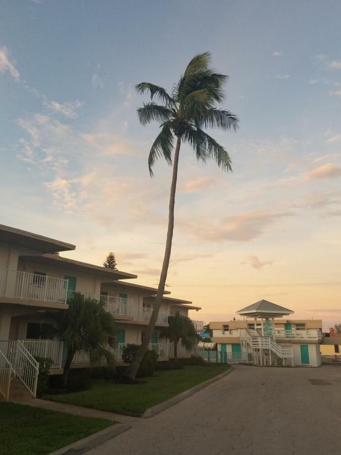 Carousel Beach Inn Fort Myers Beach Luaran gambar